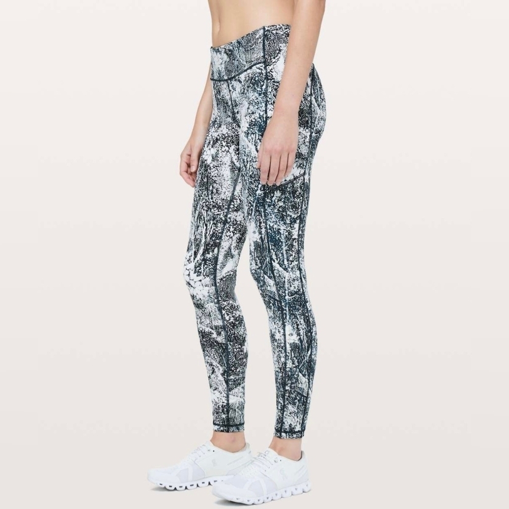 Lululemon Speed Up Leggings Full-On Luxtreme 28" Wildwood Multi